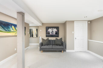 4678 W. 9th Avenue